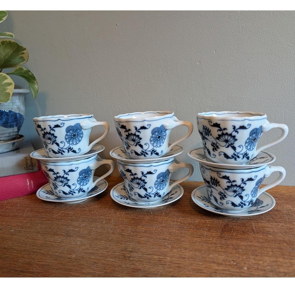Blue Danube Vintage Blue Onion Teacup and Saucer Set of 6 Fine China Japan